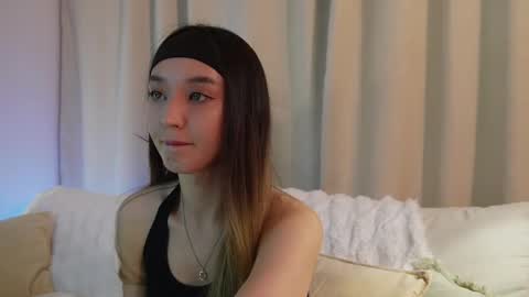 Snapshot of sarasuo chatting on January 21, 12:18 pm Shara online show from January 21, 12:18 pm