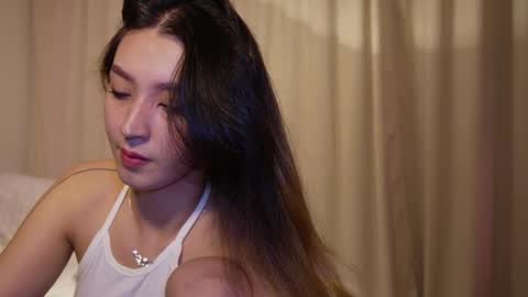 Snapshot of sarasuo chatting on February 10, 12:29 pm Shara online show from February 10, 12:29 pm