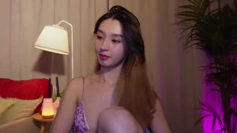 Snapshot of sarasuo chatting on February 23, 1:32 pm Shara online show from February 23, 1:32 pm