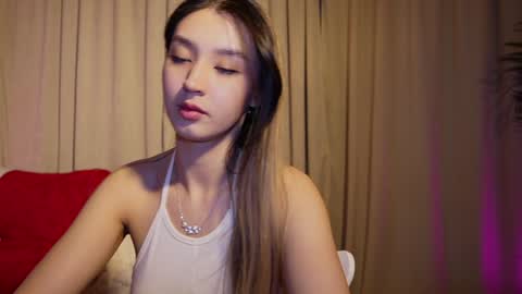 Snapshot of sarasuo chatting on March 4, 12:44 pm Shara online show from March 4, 12:44 pm