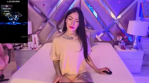 Snapshot of saratorresxx chatting on February 25, 3:32 pm Sara online show from February 25, 3:32 pm