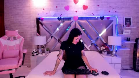 Snapshot of saratorresxx chatting on March 24, 3:06 pm Sara online show from March 24, 3:06 pm