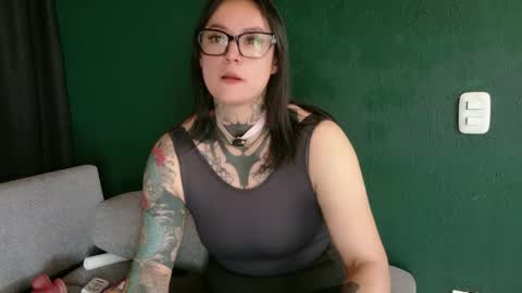 Sara Herrera online show from May 29, 8:51 pm
