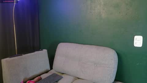 Sara Herrera online show from June 10, 12:55 am