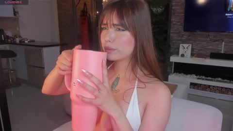   - independient model online show from June 20, 2:14 am