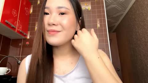 Snapshot of sarawaldhoff chatting on March 17, 7:23 am Niki online show from March 17, 7:23 am