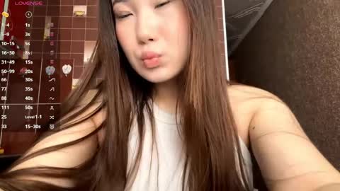 Snapshot of sarawaldhoff chatting on March 20, 7:13 am Niki online show from March 20, 7:13 am