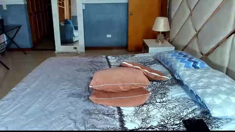 Sara Rivera online show from December 20, 2:35 pm