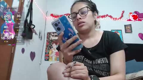 Snapshot of saray_extrovert1 chatting on October 23, 3:28 am Sara Jimenez online show from October 23, 3:28 am