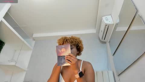 Saray Mardez online show from October 19, 12:17 pm