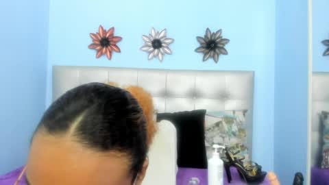 Snapshot of saray_sexy_love chatting on April 16, 11:55 am saray_sexy_love online show from April 16, 11:55 am