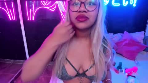 saraycooper_ online show from September 23, 4:59 am
