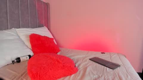 Sara Garcia online show from October 22, 4:13 am