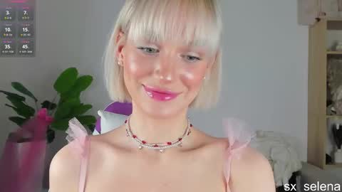 Your Selena 3 online show from March 27, 3:12 am