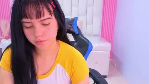 Sara  online show from July 7, 8:02 pm