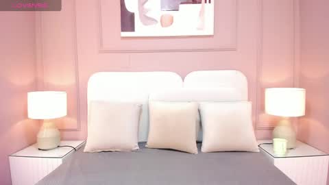 Snapshot of sarita_hills chatting on December 15, 11:34 am Sara online show from December 15, 11:34 am