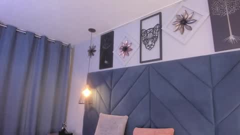 Snapshot of sarita_hills chatting on February 16, 3:37 am Sara online show from February 16, 3:37 am