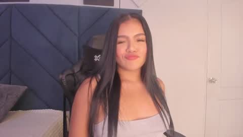 Snapshot of sarita_hills chatting on February 22, 4:07 am Sara online show from February 22, 4:07 am