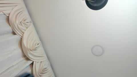 Snapshot of sarita_loven chatting on April 9, 4:45 am sarita online show from April 9, 4:45 am