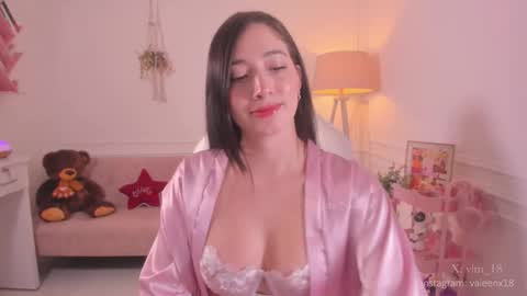 Sara  online show from November 7, 9:59 pm