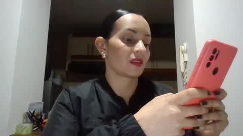 Snapshot of sarita_start chatting on September 9, 3:50 am sarita_start online show from September 9, 3:50 am