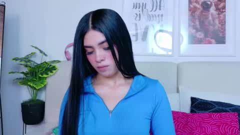 Sara online show from October 10, 9:25 pm