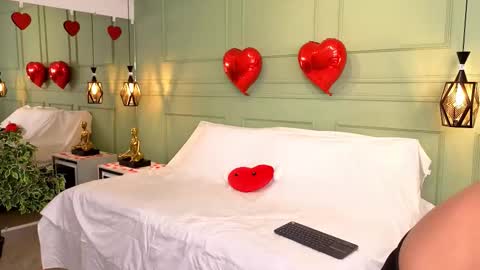 saritha_sanchez online show from February 10, 7:18 pm