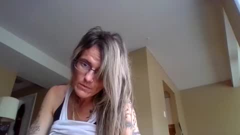sarlynn online show from September 23, 3:48 pm