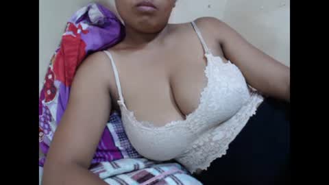 Snapshot of saronette chatting on January 20, 9:24 am saronette online show from January 20, 9:24 am