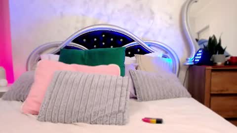 Sarra online show from February 12, 5:13 am