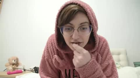 Snapshot of sarraboots chatting on January 13, 1:49 pm sarraboots online show from January 13, 1:49 pm