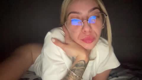 Sarrah online show from January 7, 12:45 am