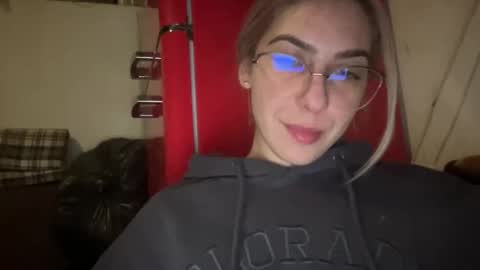 Sarrah online show from January 15, 12:30 am