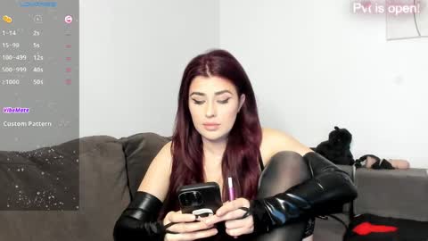 Snapshot of sas4a chatting on April 7, 10:15 am Sasha online show from April 7, 10:15 am
