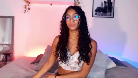 sasha_bowei online show from May 5, 3:14 am
