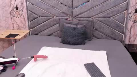 Sasha  online show from March 5, 7:32 pm