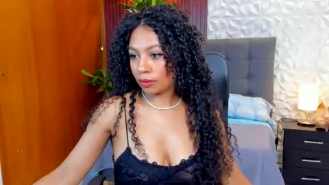 Snapshot of sasha_cum1 chatting on April 14, 3:18 pm SASHA online show from April 14, 3:18 pm