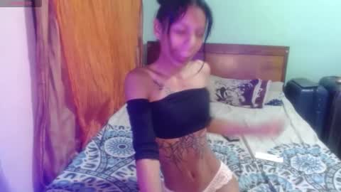 Snapshot of sasha_raven chatting on May 30, 1:46 am sasha_raven online show from May 30, 1:46 am
