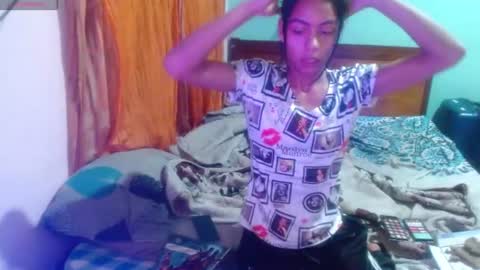 sasha_raven online show from June 17, 2:36 am