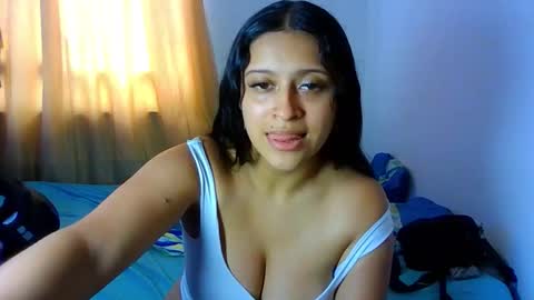 Snapshot of sasha_rose23 chatting on March 19, 7:40 pm Camila online show from March 19, 7:40 pm