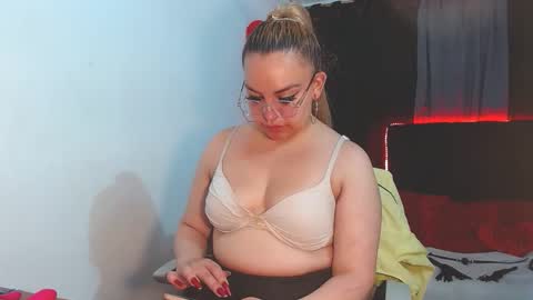 Snapshot of sasha_tk chatting on September 9, 5:23 pm sasha_tk online show from September 9, 5:23 pm