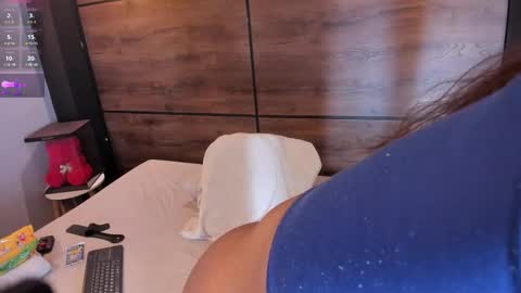 Snapshot of sashaa_monroe chatting on February 22, 11:31 am Sasha online show from February 22, 11:31 am