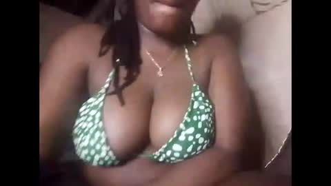 sashabigbooty online show from October 30, 12:45 am