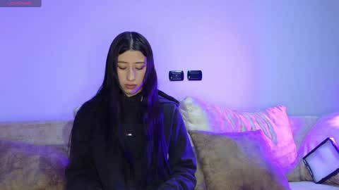 Snapshot of sashacute_ chatting on January 27, 5:36 am Sasha online show from January 27, 5:36 am