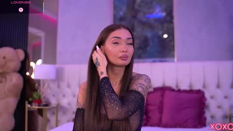 Snapshot of sashaferrera chatting on September 26, 6:34 pm Dennise online show from September 26, 6:34 pm