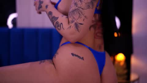 Dennise online show from January 14, 7:30 pm