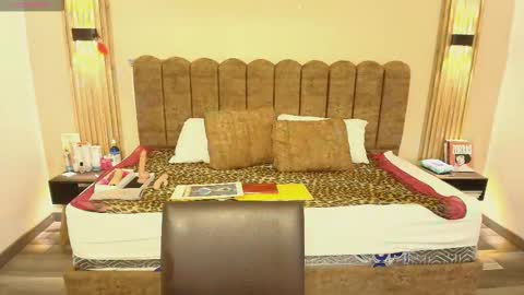 Snapshot of sasharosee2 chatting on September 23, 11:46 am S A S H A R O S E online show from September 23, 11:46 am