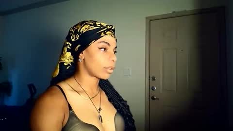 Snapshot of sashastrokes chatting on November 2, 11:18 pm MISTRESS STROKES online show from November 2, 11:18 pm