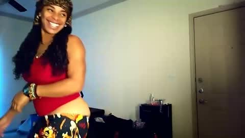 Snapshot of sashastrokes chatting on November 11, 10:43 pm MISTRESS STROKES online show from November 11, 10:43 pm