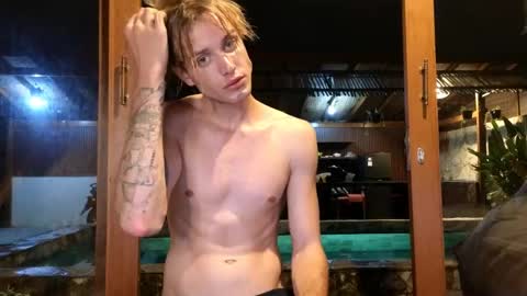 Sasha --  online show from April 27, 12:25 pm